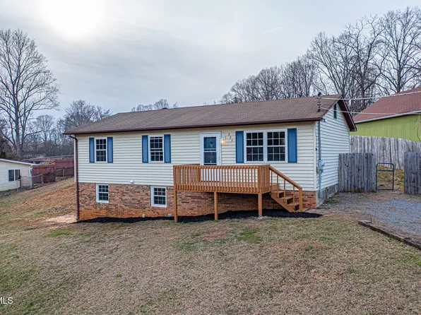 235 Chestnut St, Church Hill, TN 37642