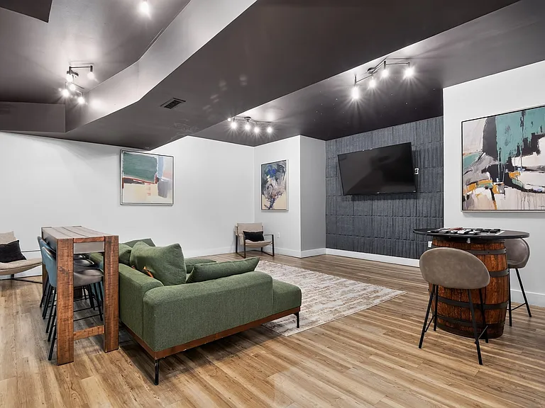 Ridgeway Place — Photo 48
