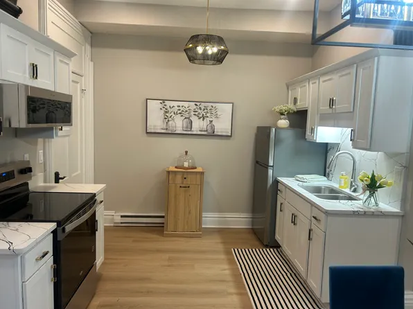 1222-1240 Locust St #101, Dubuque, IA 52001