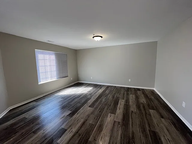 3557 Ash St #15 — Photo 6