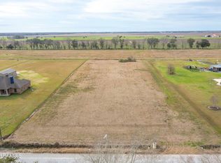 608 Teche Lake Rd, New Iberia, LA 70563