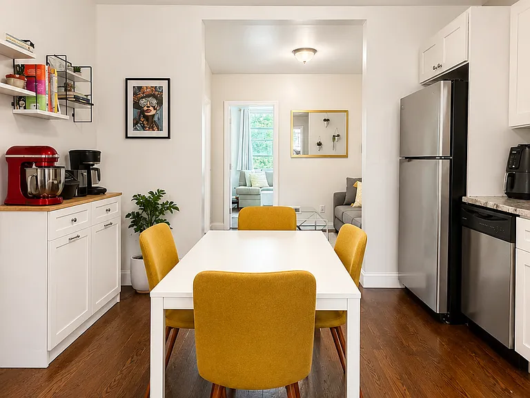 673 Metropolitan Ave #2 — Photo 5