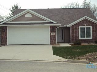 1410 Fieldstone Dr, Bryan, OH 43506