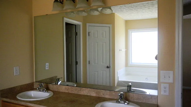 8028 Garrett Pines Dr — Photo 12