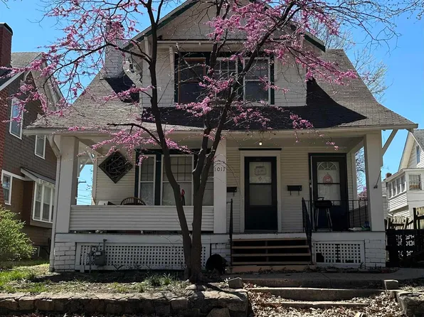 1017 SW 9th St, Topeka, KS 66606