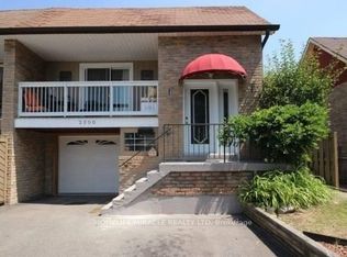 2500 Cobbinshaw Cir, Mississauga, ON L5N2G3