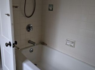 11 Ashland St, Holliston, MA 01746