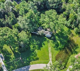 30486 S Greenbriar Rd, Franklin, MI, 48025