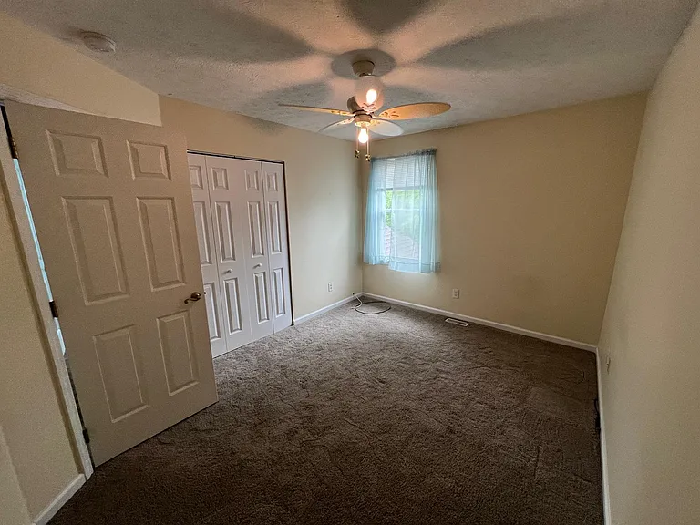 709 Smugglers Notch Dr — Photo 18