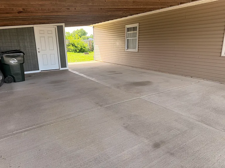 705 Brookfield Dr — Photo 26