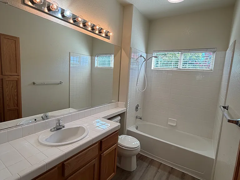 4124 Arenzano Way — Photo 13