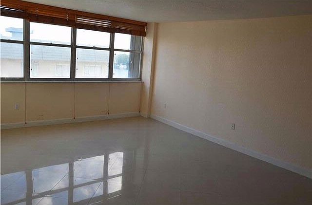 2nd image of 2311 Collins Ave