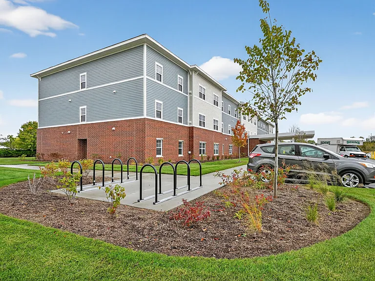 750 Tower Dr — Photo 14