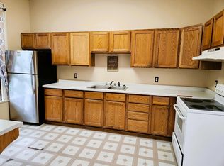 67 W Broadway St #B, Winona, MN 55987