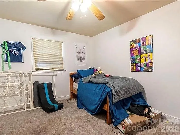 2216 Bradley St — Photo 9