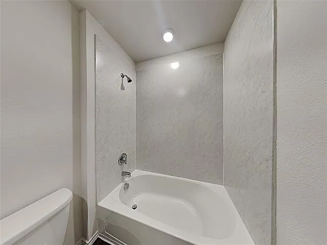 724 Glover Dr — Photo 14