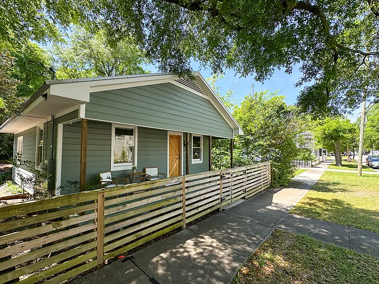 612 Church St — Photo 1