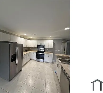 522 SE 7th St #522 — Photo 16