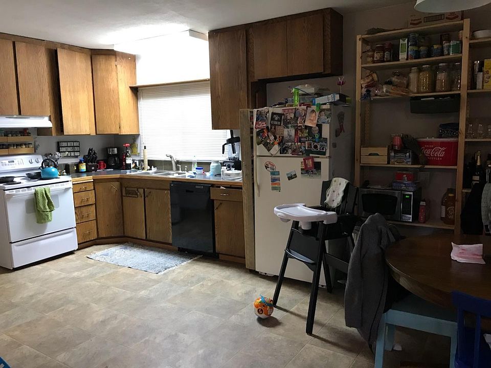 2nd image of 15620 82nd Ave NW
