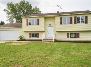 11145 Clark Rd, Chardon, OH 44024