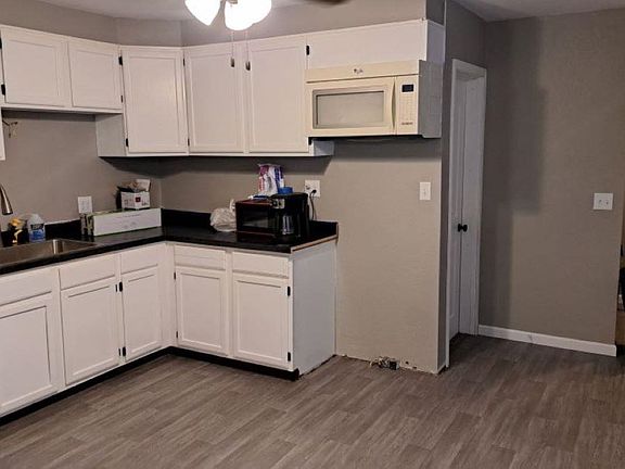 5th image of 507 E 10th Street