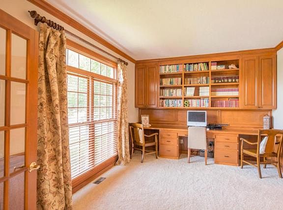 3rd image of 6199 Enke Ct