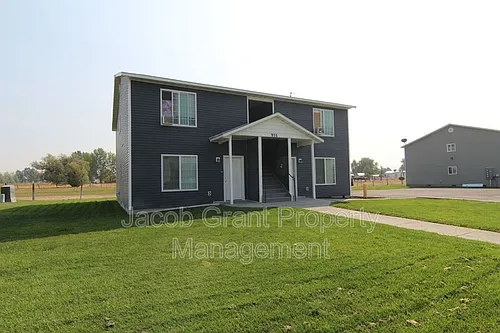 975 Eve Dr #1 Photo 1