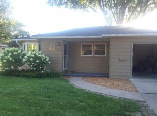 719 15th Ave NE, Rochester, MN 55906