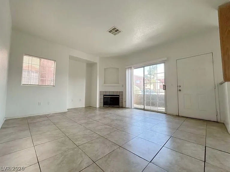 4730 E Craig Rd #1160 — Photo 3