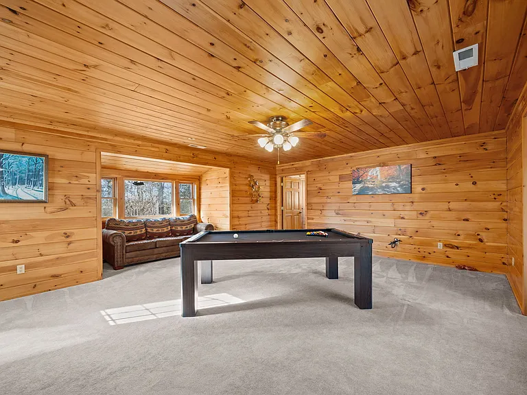 40 Chambers Dr — Photo 24