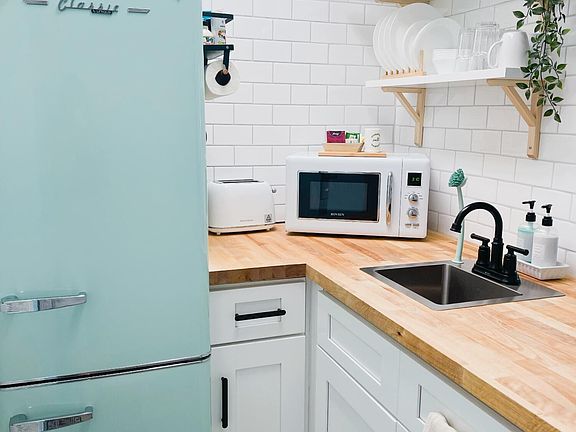 5th image of 313 S Atlantic Ave #6150