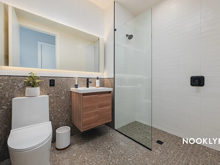 26-25 4th St #1002 — Photo 10