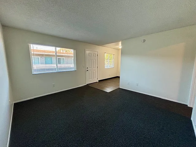 Carmel Ave Apartments — Photo 13