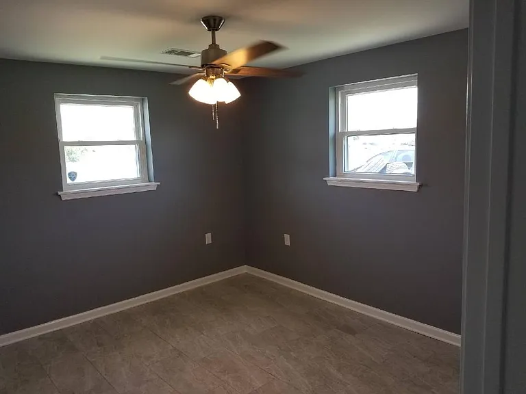 4643 Ray Ave — Photo 7