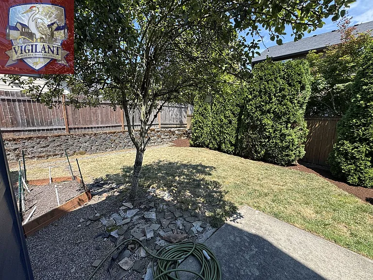 1614 N Falcon Dr — Photo 24