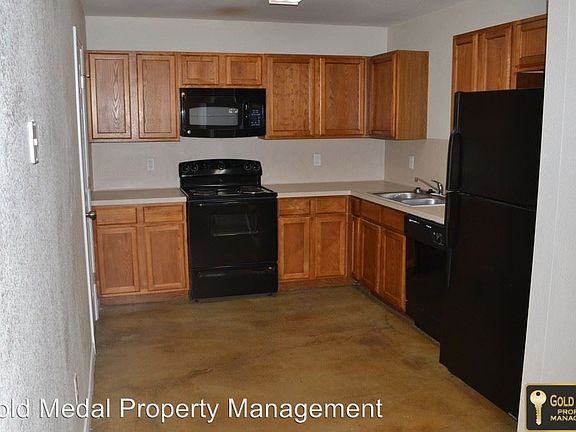 5th image of 4003B Cambridge Dr