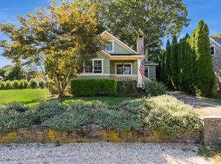 240 Wicks Rd, New Suffolk, NY 11956