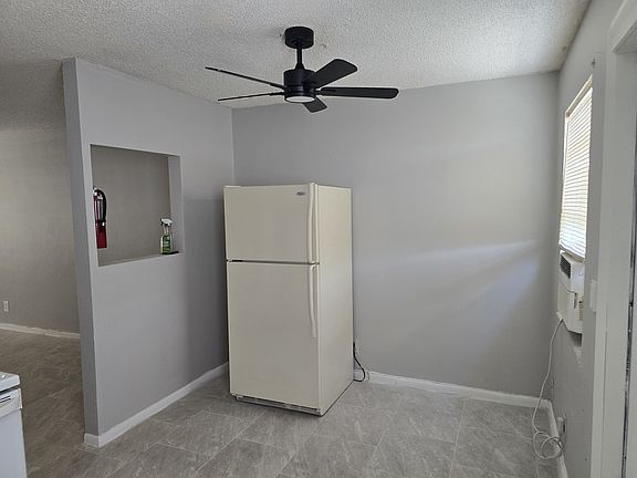5th image of 655 Silver Beach Rd APT 2