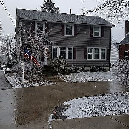 2nd image of 1002 Sandusky St