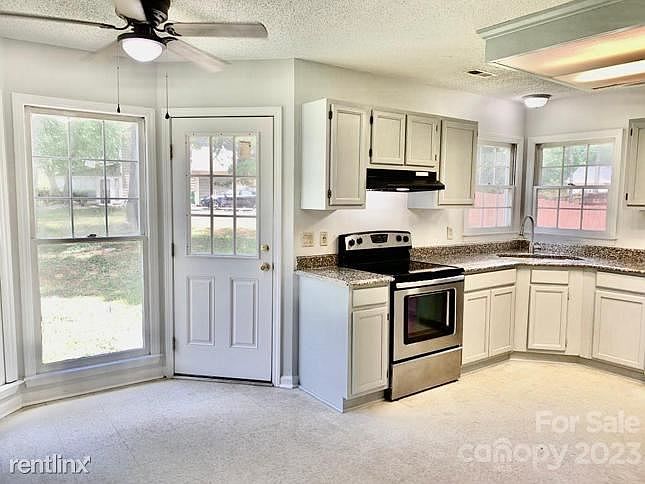 1st image of 7106R Cornerstone Dr