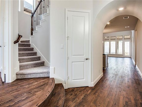 2nd image of 1844 Remington Dr