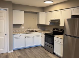 1601 Reckinger Rd #6A, Aurora, IL 60505