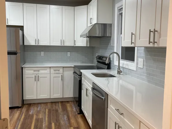 10 Mayhew St Floor 1, Hopkinton, MA 01748