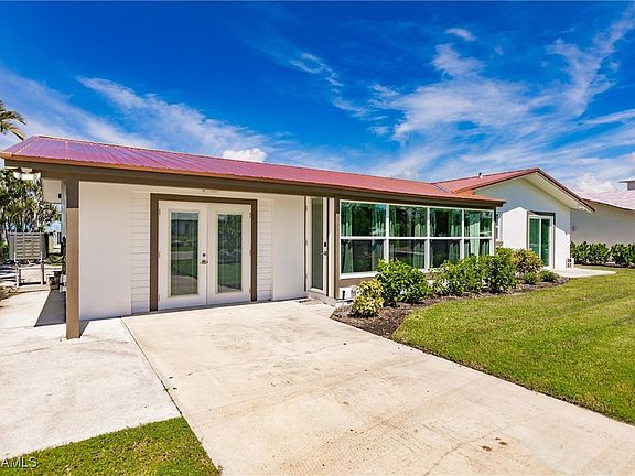 2nd image of 2201 Sanibel Blvd