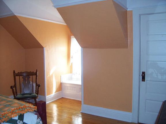 5th image of 245 N Ontario St