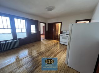 276 Concord St APT 2W, Manchester, NH 03104