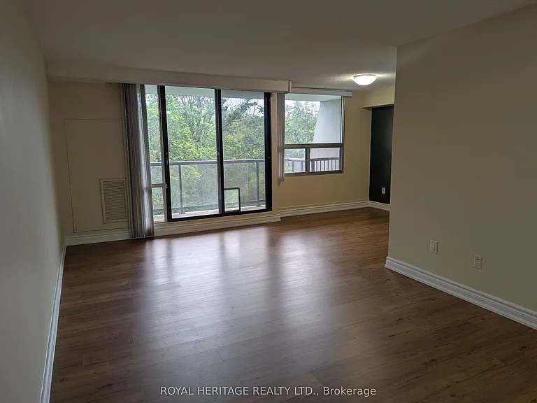92 Church St S #311 — Photo 2