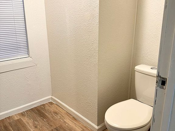 3rd image of 1201 Everett Ave #3