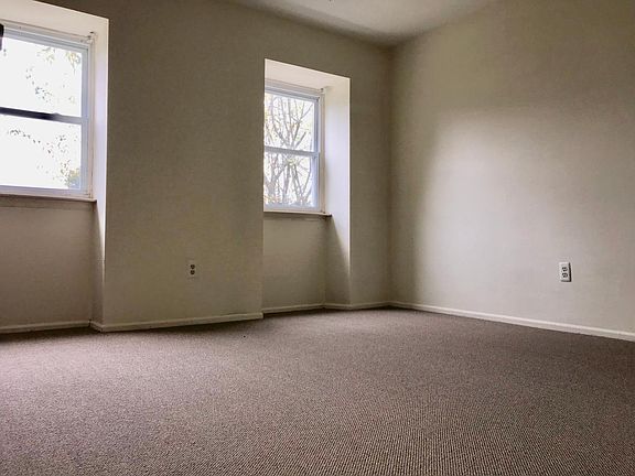 5th image of 171 Briar Mills Dr