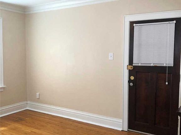 2nd image of 2616 S Kingshighway Blvd #3S